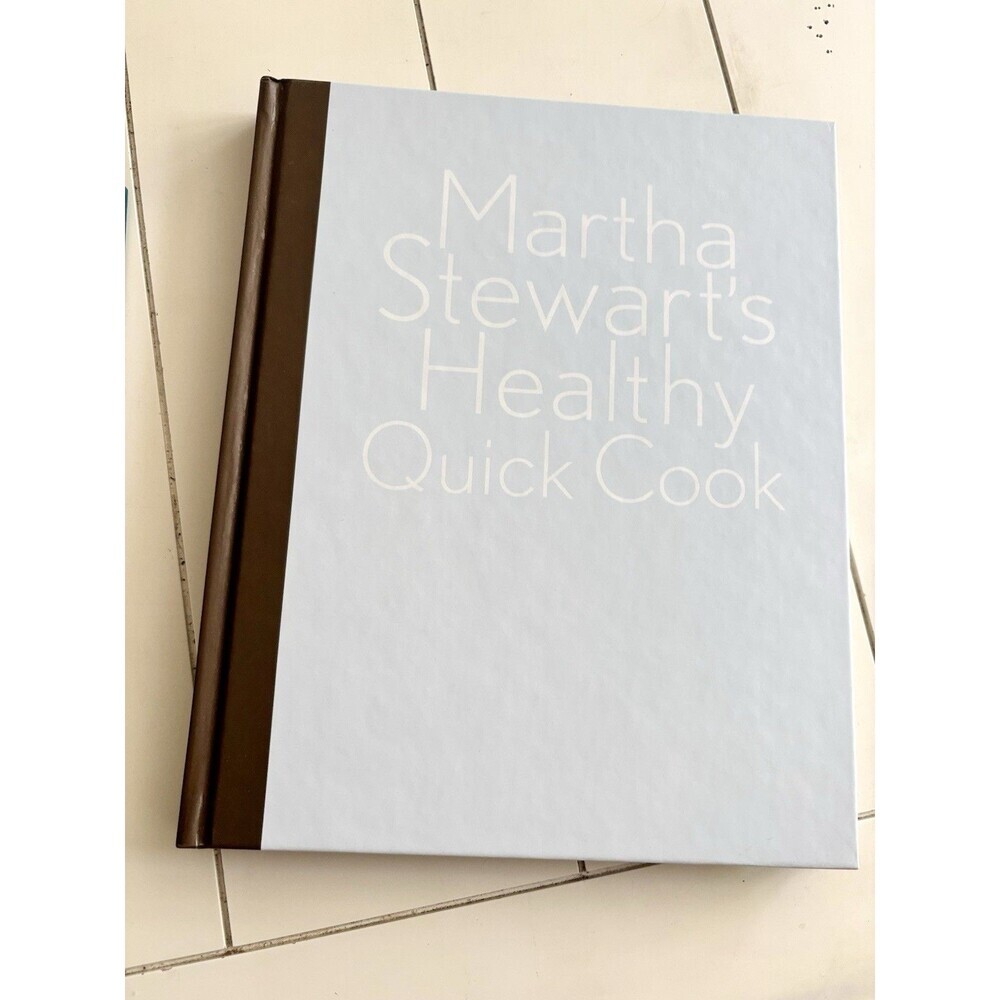 Lot of 2 Vtg 80s 90s Martha Stewart Cookbooks Quick Cook, 1st Edition & Seasons - Picture 6 of 16